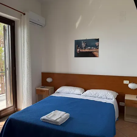 Hotel Acciaroli Отель Аччароли