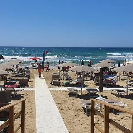 ホテル Hotel Acciaroli